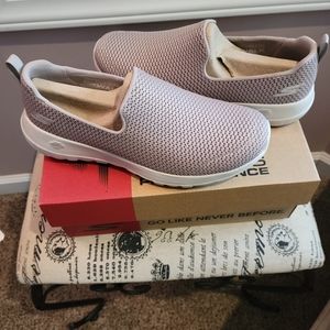 Skechers slide on shoes